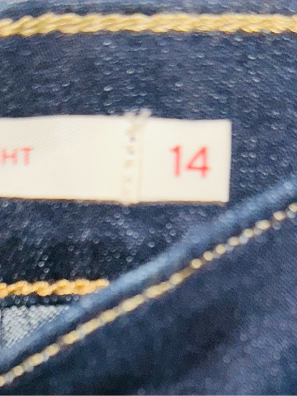NWT Women’s Size 14 Dark Blue Stretch Levi’s Jeans - Picture 6 of 8
